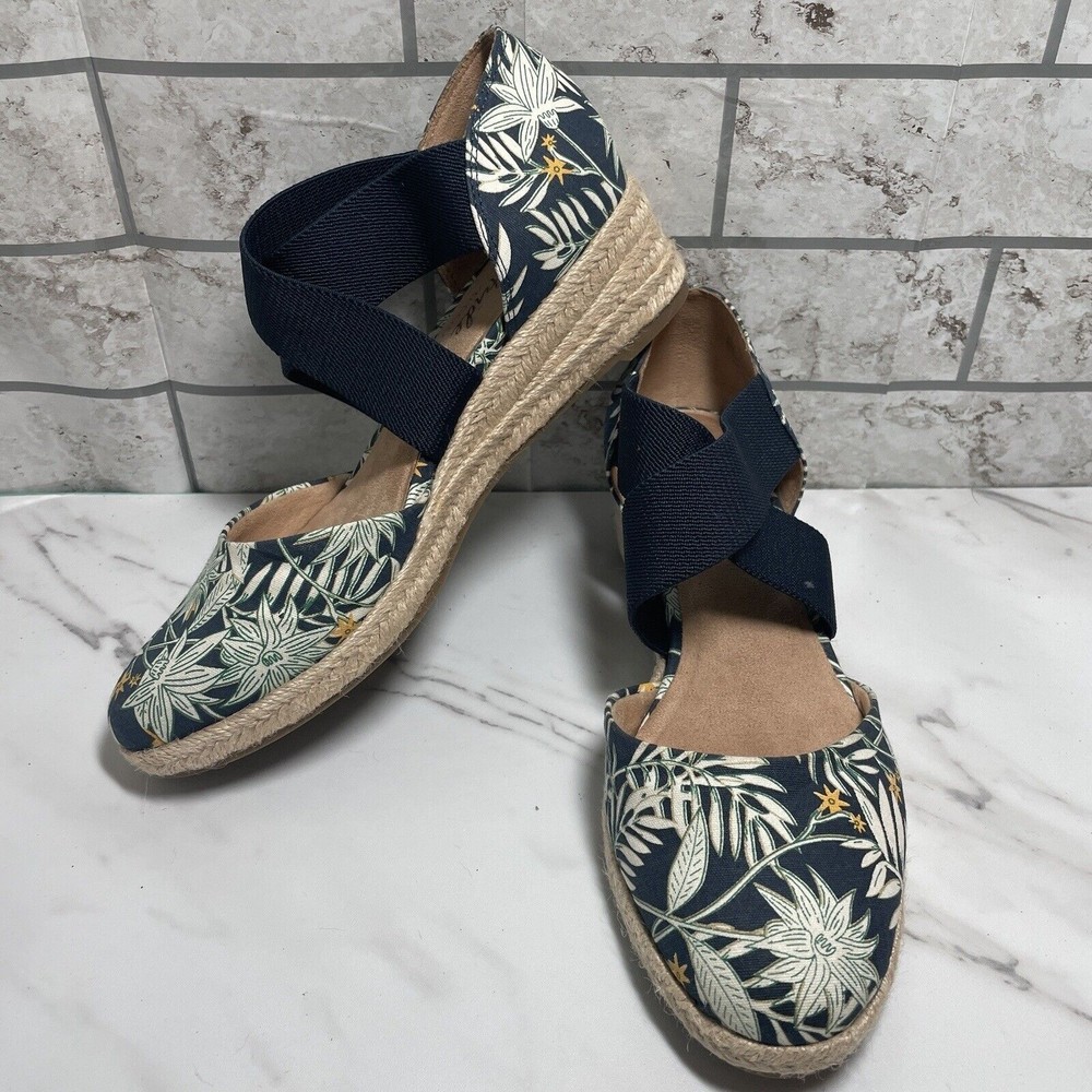 LifeStride Keaton Espadrille Slip On Wedge Navy Bold Floral Women's Size 8 EUC